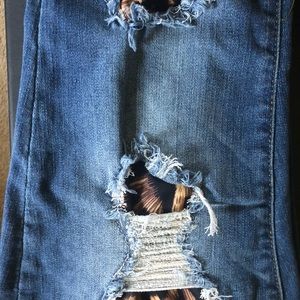Exciting and fun leopard distressed jeans